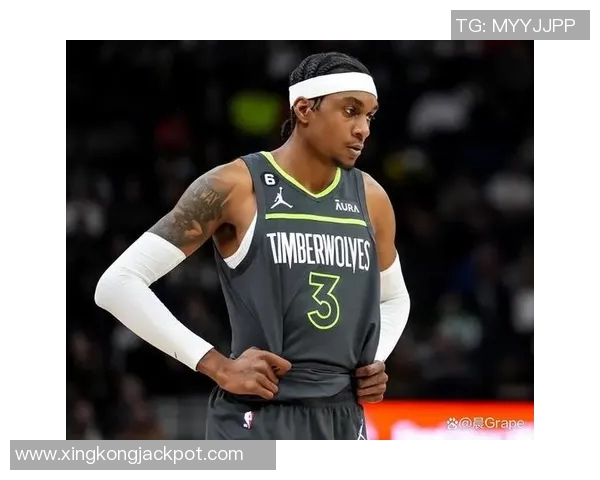 麦克丹尼尔斯全场拼搏35分钟16投10中斩获25分并送出4次盖帽 麦克丹尼尔斯全场拼搏35分钟16投10中斩获25分并送出4次盖帽