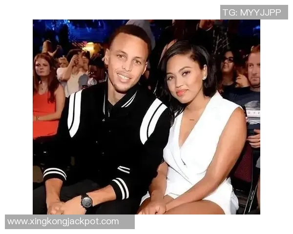 夸梅呼吁夫妻间应保持私密婚姻神圣阿耶莎言行越界引发争议 夸梅呼吁夫妻间应保持私密婚姻神圣阿耶莎言行越界引发争议