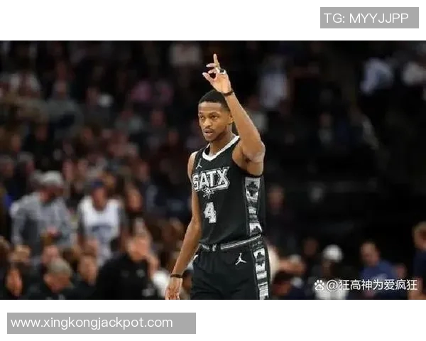 福克斯称赞开拓者防守战术成功迫使球队后卫频频出手 福克斯称赞开拓者防守战术成功迫使球队后卫频频出手