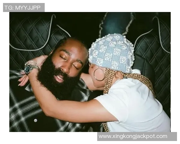 哈登新女友与查尔莫斯有过孩子还曾与路威热吻引发热议