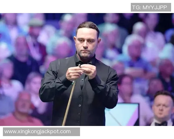 墨菲表现抢眼15投8中斩获21分7篮板6助攻三分球命中率高达433