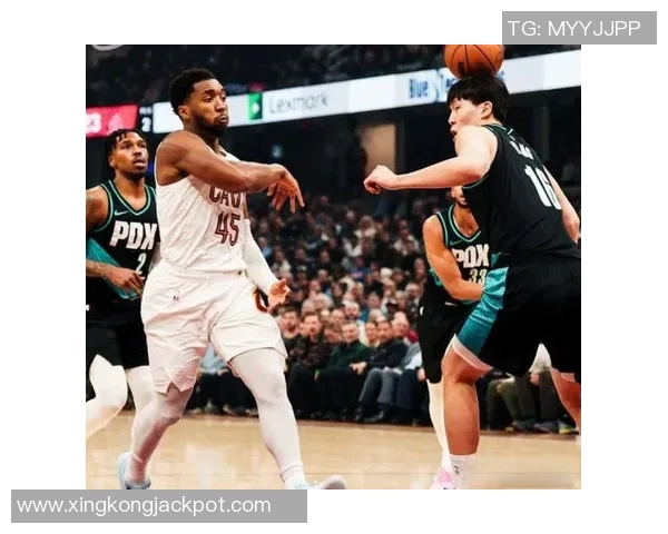 米切尔全场最高30分助球队锁定胜局末节狂砍14分展现绝对统治力