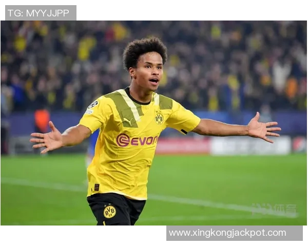 阿德耶米头球破门助力多特在第66分钟再添一城 阿德耶米头球破门助力多特在第66分钟再添一城